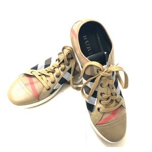Burberry Tennis Shoes